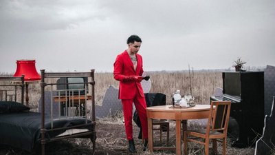 MELOVIN через війну виїхав до Львова, де записав нову пісню “Не зволікай” (ВІДЕО)