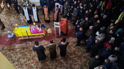 Львівщина провела в останню путь молодого воїна (ФОТО)