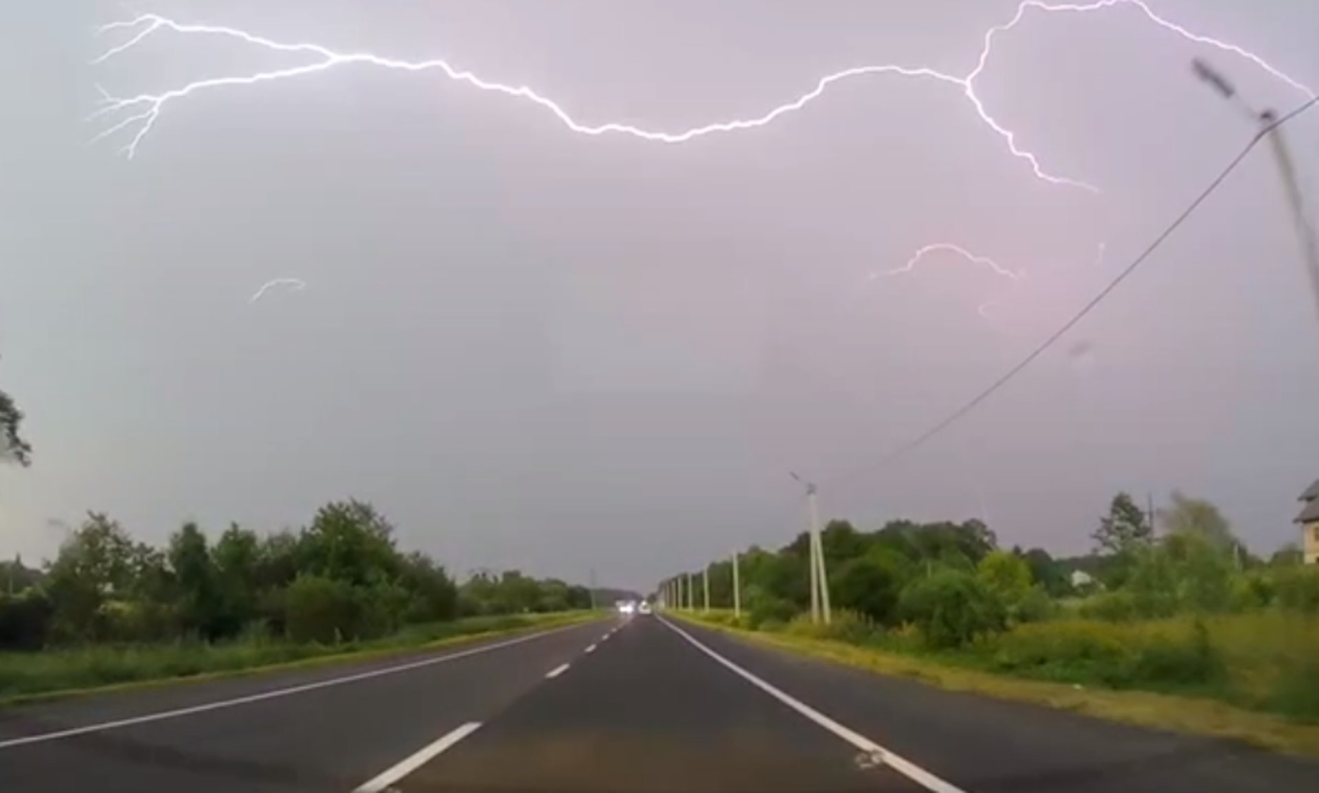 Скриншот відео