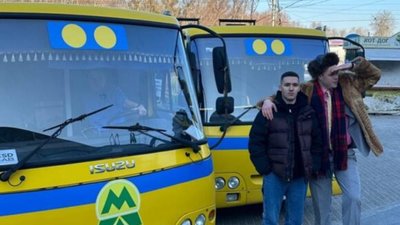 YAKTAK і Антон Муратов запустили метро на Троєщину: соціальна ініціатива за участю виконавця