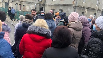 На Львівщині медики розпочали страйк (ФОТО)