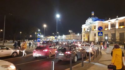 Львів’яни обурюються реконструкцією площі Двірцевої (ФОТО)