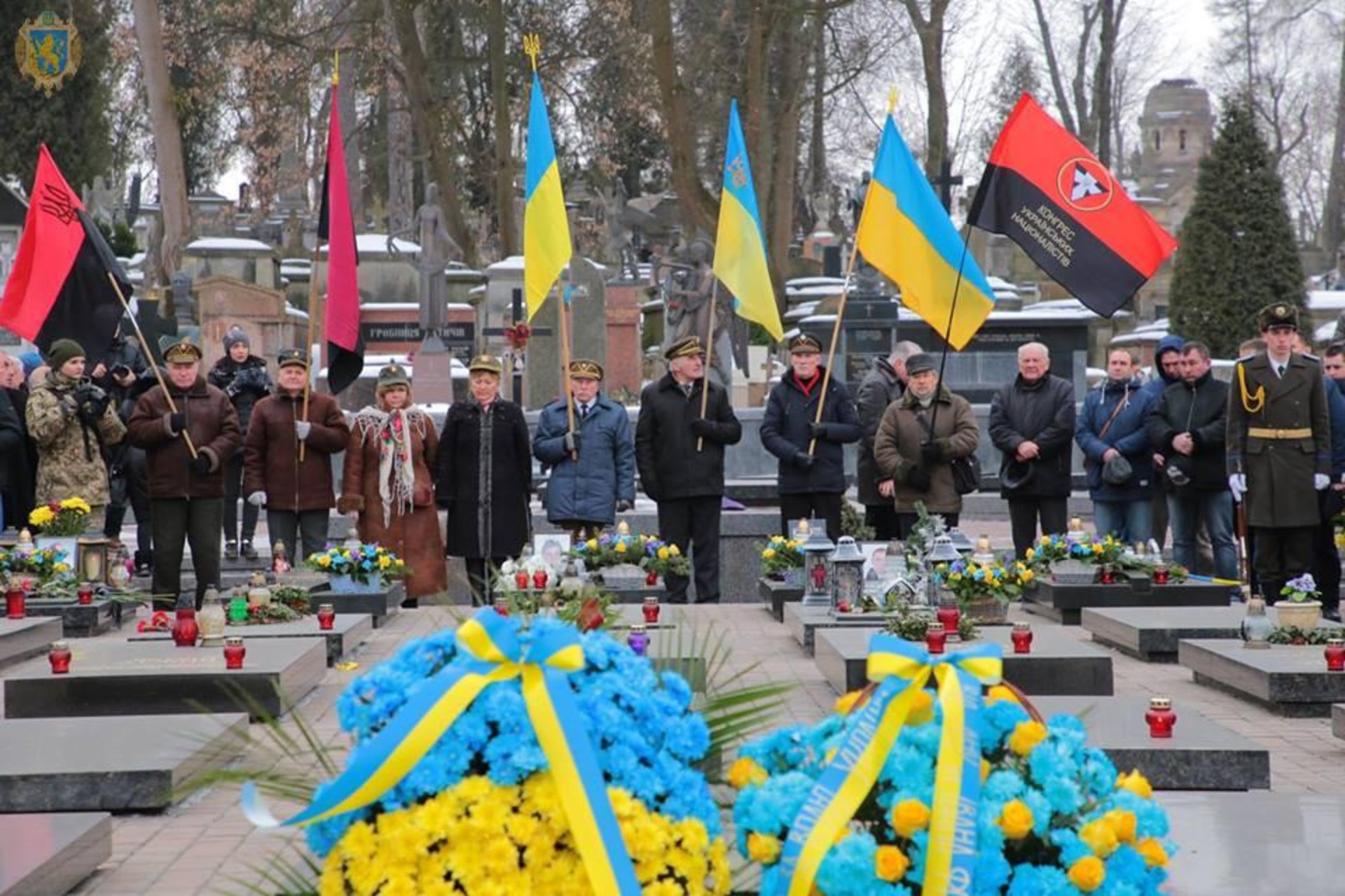 На Личакові до Дня Соборності вшанували пам'ять Героїв. Фото: прес-служба ЛОДА.