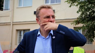 Садовий закликав навчити депутатів “обслуговувати” зуби