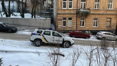 У Львові патрульна поліція порушує правила дорожнього руху (ФОТО)