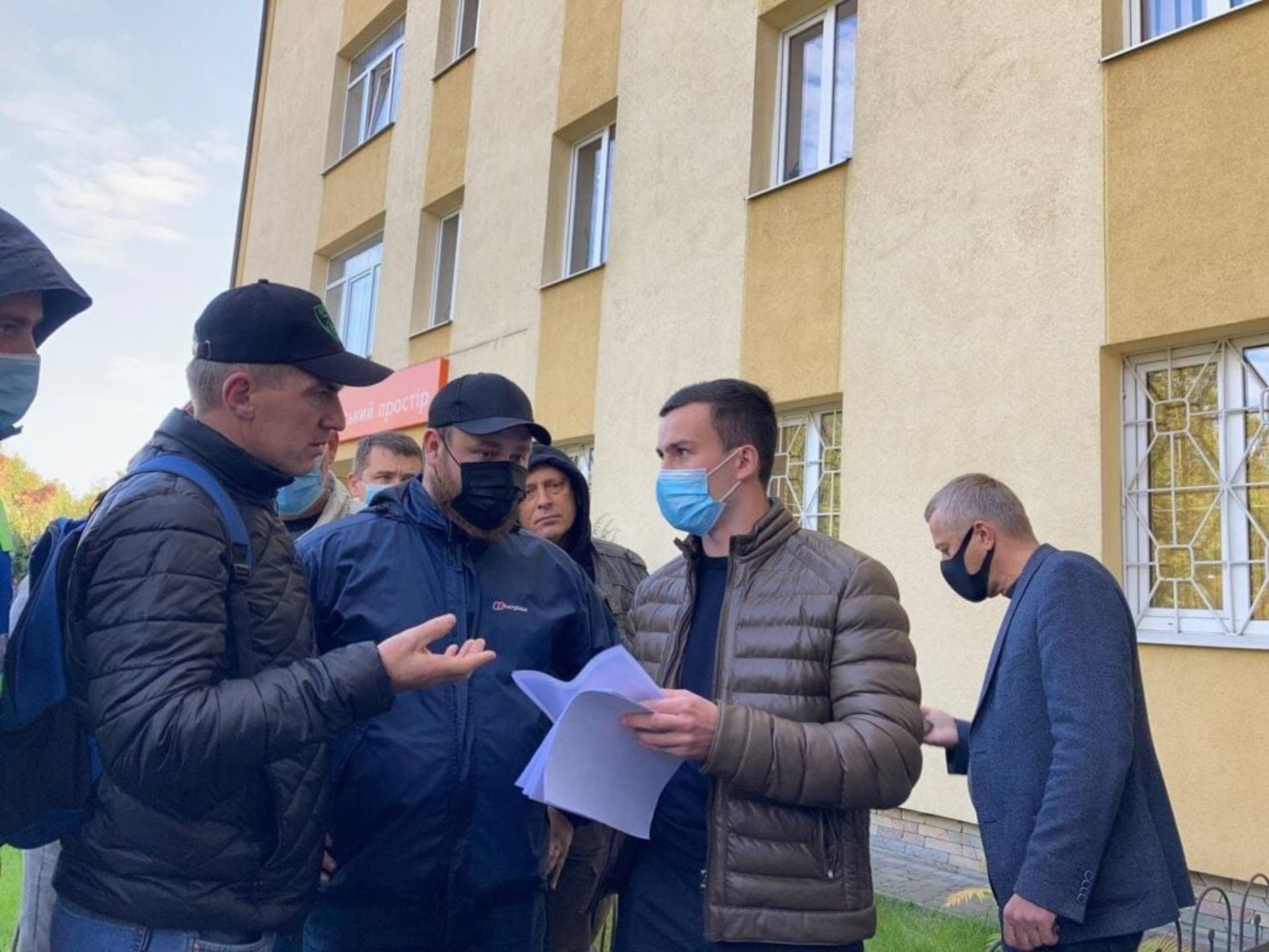 "Львівгаз" грабує нас!": Обурені львів’яни прийшли з вимогами припинення свавілля компанії, фото Нацкорпусу Львівщини