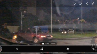 У Львові на розвороті не розминулись автомобілі (ФОТО)