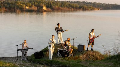 Бенд 7TEEN’S презентує вайбовий трек «Кожен твій рух»