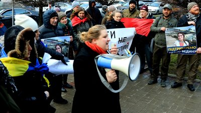 У Львові активісти вимагають припинити переслідування Софії Федини (ФОТО, ВІДЕО)