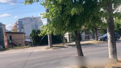 У Львові на улюбленій вулиці Зубача обірвались дроти