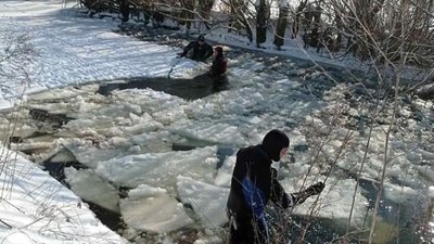 На Золочівщині жінка провалилася під лід і потонула (ФОТО)