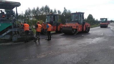 На Львівщині триває ремонт на автодорогах місцевого значення