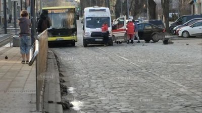 У Львові швидка потрапила в аварію