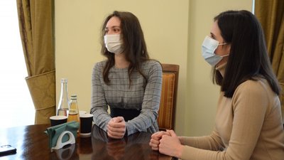 У Львові студенти-медики врятували життя чоловіку