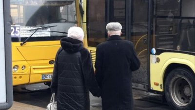 У Львові не розминулись дві маршрутки