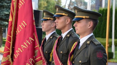 Офіцером можна стати за рік: у Львові стартував безпрецедентний пілотний проект «Лідерські курси»