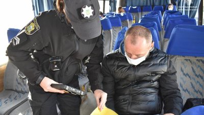 На Львівщині поліція склала один протокол на порушення карантину у маршрутках (ФОТО)
