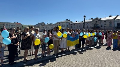 Львівщина зустріла військового, який три роки перебував у полоні