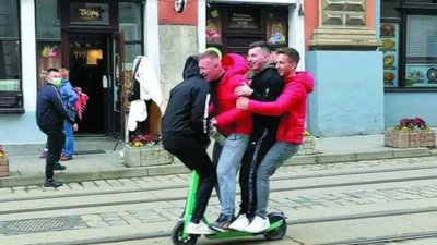 У Львові зареєстрували петицію про заборону електросамокатів у центрі міста