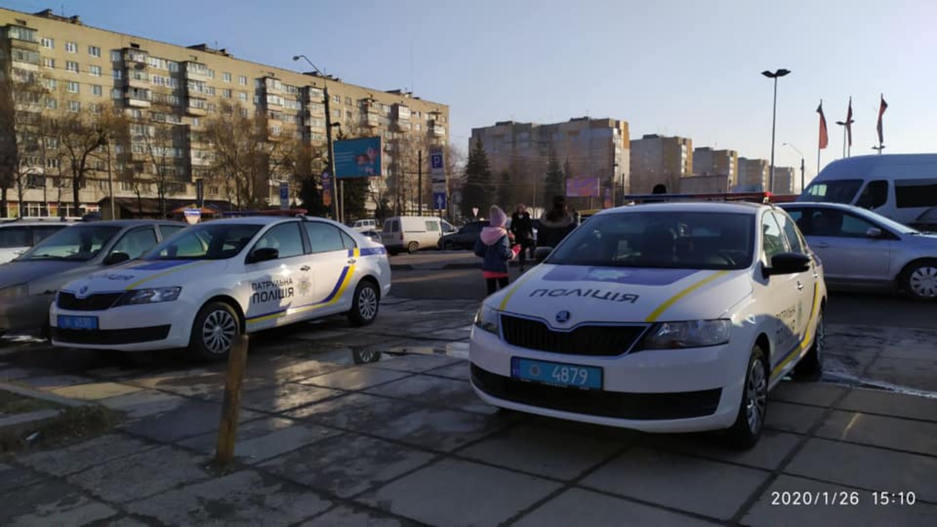 У Львові замінували новий ЦУМ. Фото Варта-1