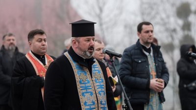 Юрій Холод вшанував Героїв Небесної сотні