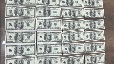 На Львівщині прикордонники відмовились від 4 тисяч доларів (ФОТО)