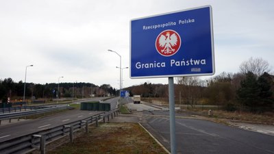 Влада Польщі наступного тижня продовжить щонайменше до середини квітня заборону на в’їзд іноземцям 