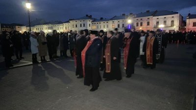 Жовківська громада зустріла свого загиблого Героя Віктора Дудара (ФОТО)