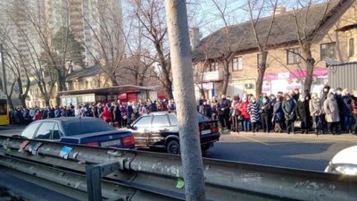 Столичний метрополітен знову працюватиме