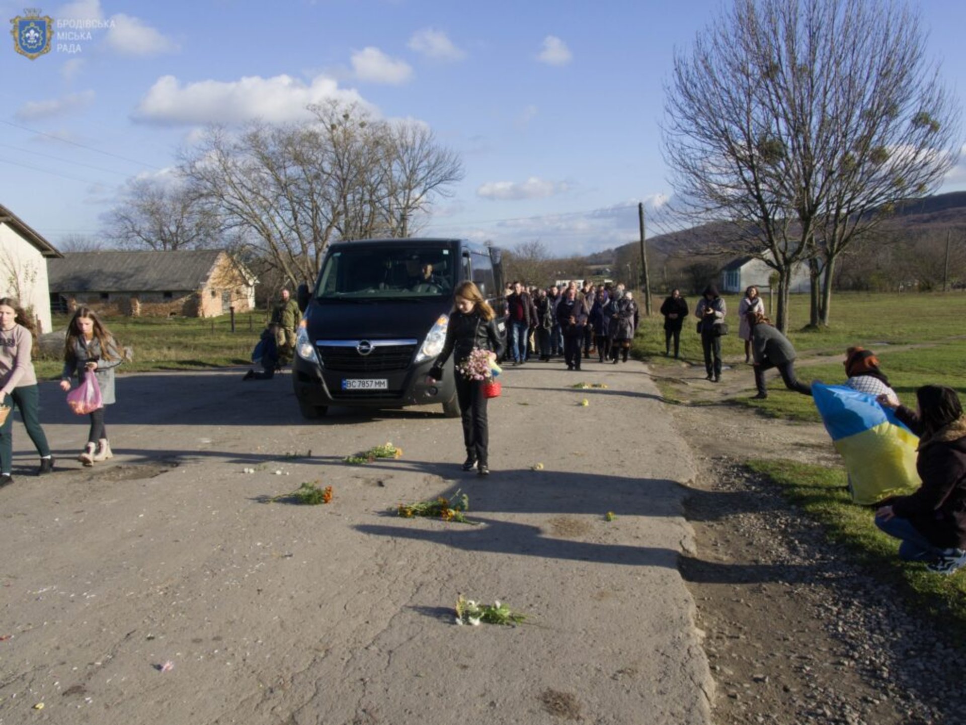 У Салашці попрощалися з загиблим воїном Іваном Проказюком