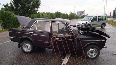 На Львівщині двоє осіб постраждало у аварії (ФОТО)