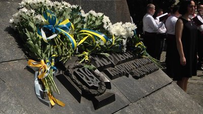 У Львові вшанували пам'ять жертв масових розстрілів (ФОТО, ВІДЕО)