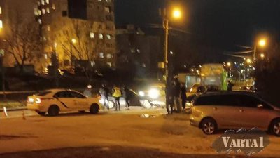 У Львові жінка-водій влетіла в евакуатор (ФОТО)