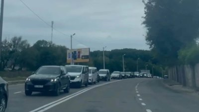 У Рясне водії змушені порушувати правила (ВІДЕО)