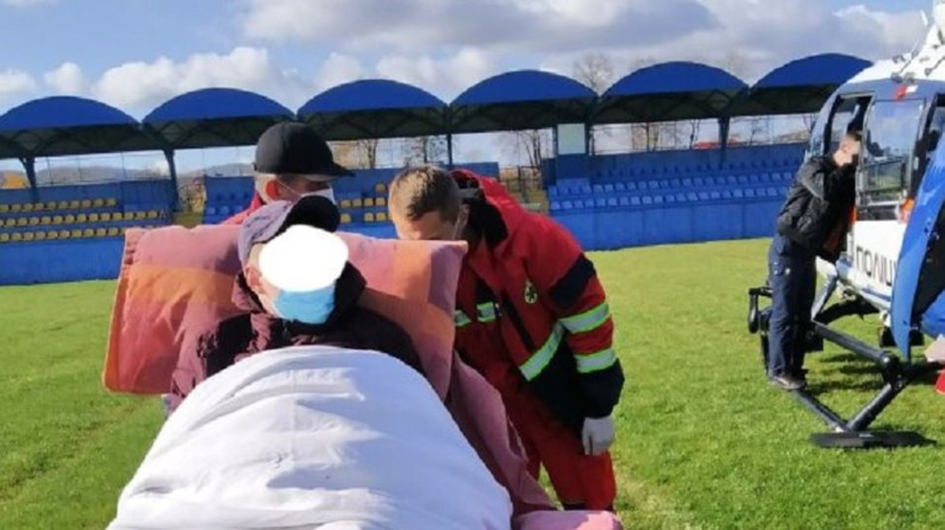 15-річну дитину доставили до лікарні у Львові на медичному гелікоптері