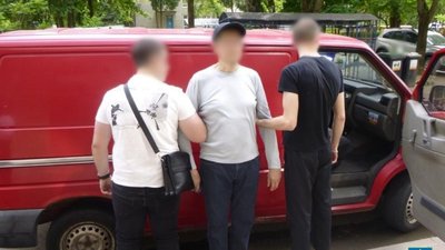 У Львові 48-річний чоловік збував наркотики (ФОТО)