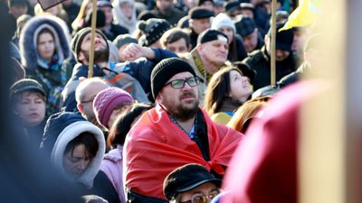 Порошенко подякував усім небайдужим: Україна потребує вашої підтримки