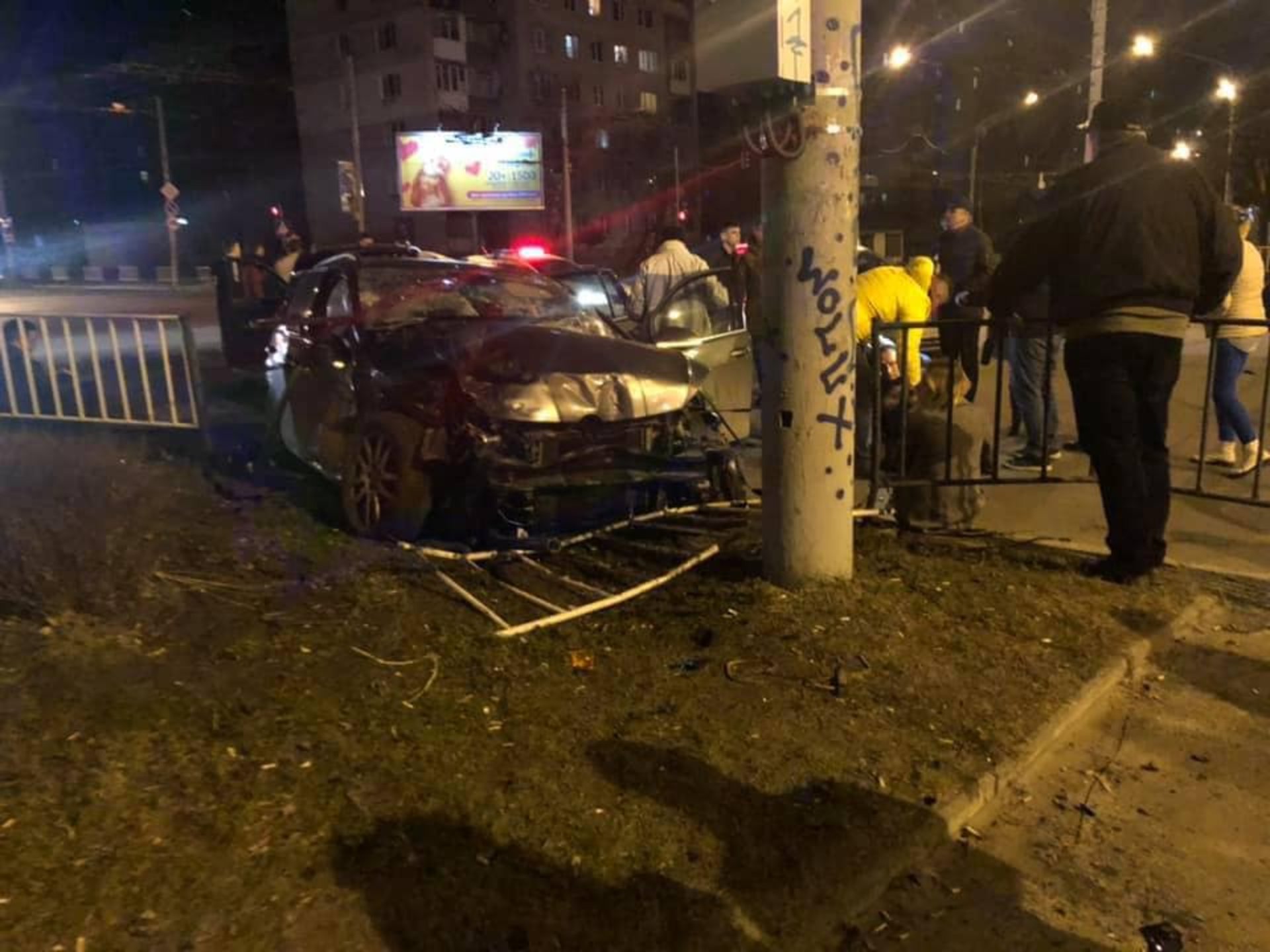 У Львові в аварії травмувалось четверо осіб. Фото Варта-1