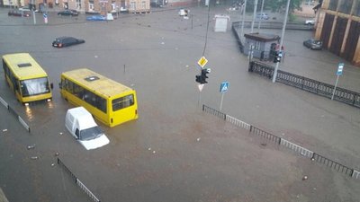 У Львові перехрестя Сахарова - Вітовського планують заасфальтувати