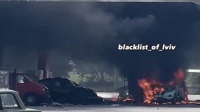 На Львівщині горять два автомобілі (ВІДЕО)