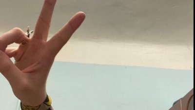 У Львові з вікна багатоповерхівки випав хлопець і приземлився на припарковане авто (ФОТО, ВІДЕО)