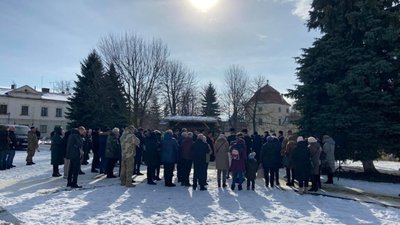 Жовква провела в останню путь захисника України (ФОТО)