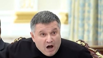 Аваков виступив проти подальшої евакуації українських туристів