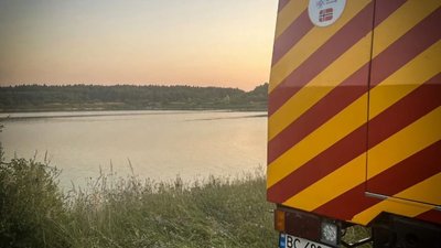 У Шептицькому районі витягли з озера тіло юнака