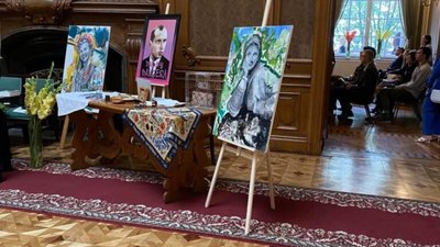 У Львові провели благодійний аукціон для збору коштів на дрони (ФОТО, ВІДЕО)