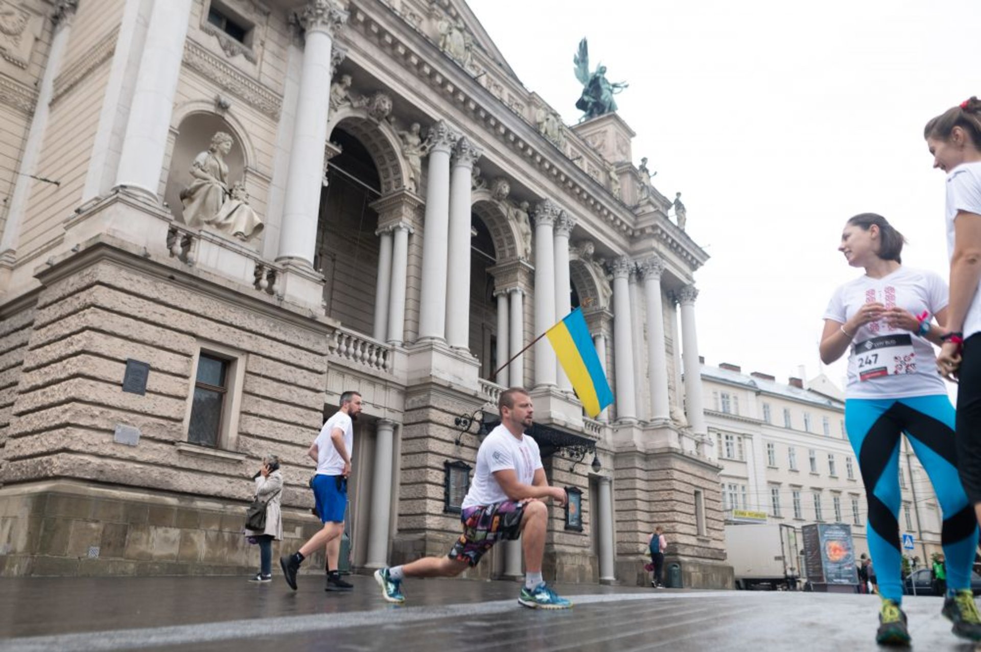 У центрі Львова провели забіг у вишиванках, фото ЛМР