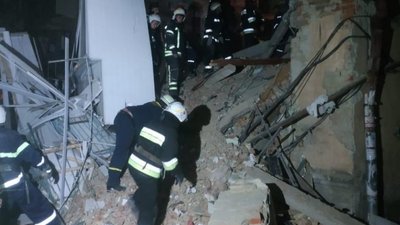Поліцейські відкрили кримінальне провадження за фактом обвалу житлового будинку у Дрогобичі