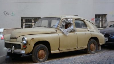У Львові затвердили склад комісії з виявлення та переміщення занедбаних автівок