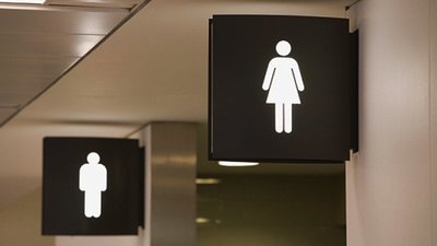У Дрогобичі заборонили черги у вбиральнях