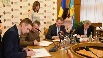 Учасники АТО та ще 4 пільгові категорії їздитимуть безкоштовно у всіх маршрутках Львівщини (ФОТО, ВІДЕО)